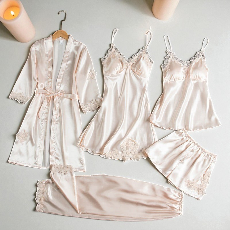 Ensemble de Lingerie en Satin de Luxe – 5 Pièces